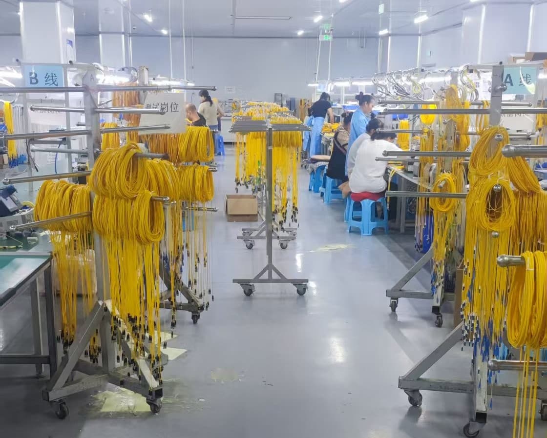 上海衡畅江苏阜宁工厂光纤跳线生产车间